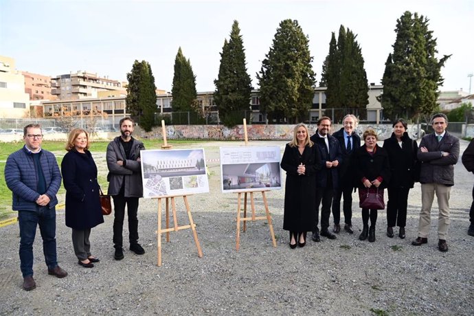 La Junta inicia la construcción del nuevo centro de salud de la Barriada de la Juventud