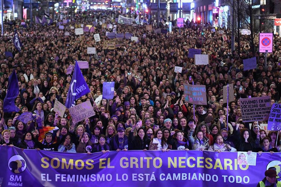 Archivo - Miles de mujeres durante una manifestación convocada por la Comisión 8M, por el 8M, Día Internacional de la Mujer, a 8 de marzo de marzo de 2023, en Madrid (España).
