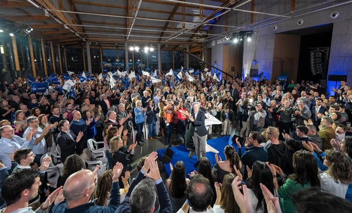 Mitin do PPdeG en Santiago.