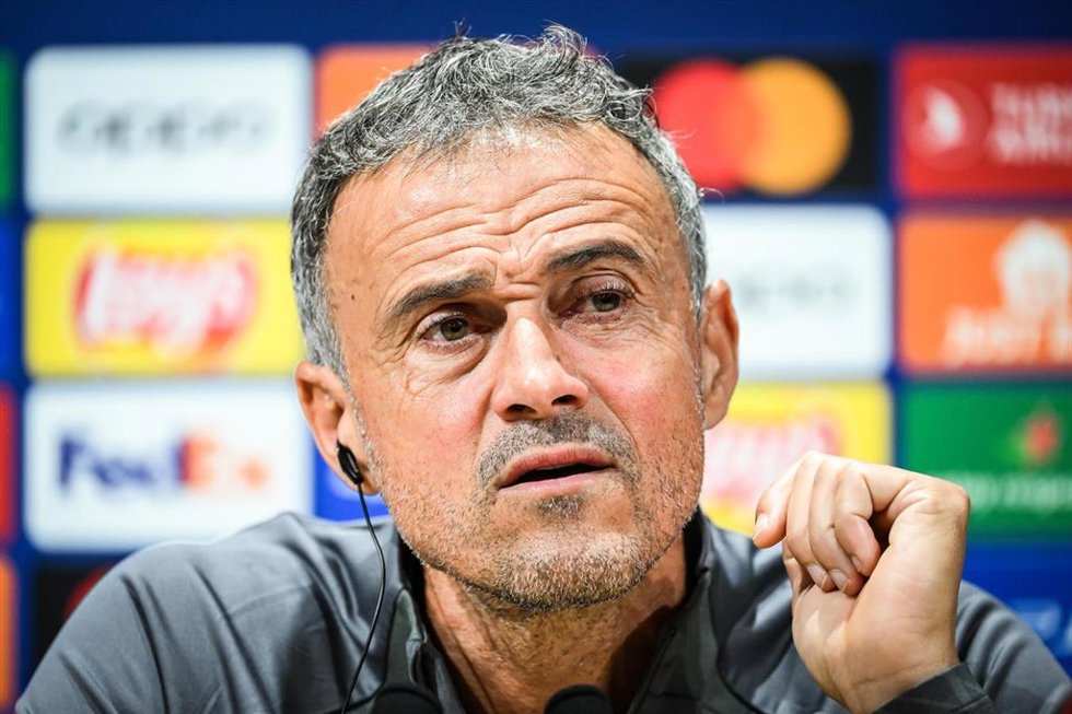 Archivo - Luis ENRIQUE of PSG during the Paris Saint-Germain press conference ahead UEFA Champions League, Group F football match between Paris Saint Germain and AC Milan on October 24, 2023 at Campus PSG in Poissy, France - Photo Matthieu Mirville / DP