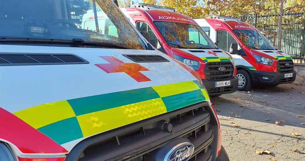 Archivo - Ambulancias de Cruz Roja
