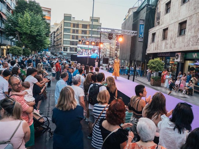 Archivo - Conquenses en la calle