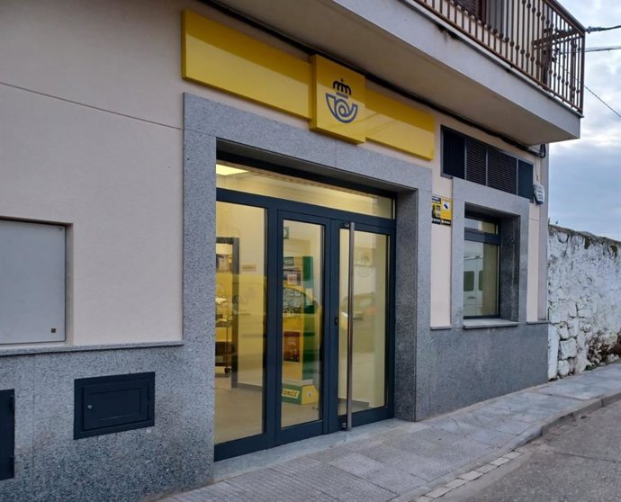 Archivo - Nueva oficina de Correos en Casar de Cáceres