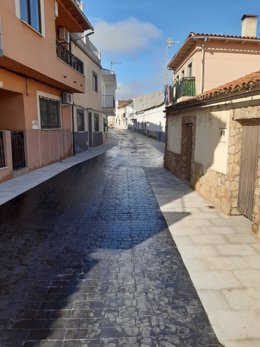 Calle de Aldehuela del Jerte que se ha reformado con la Edusi Plasencia y entorno