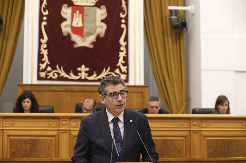 El diputado de Vox Francisco Cobo en el pleno de las Cortes.