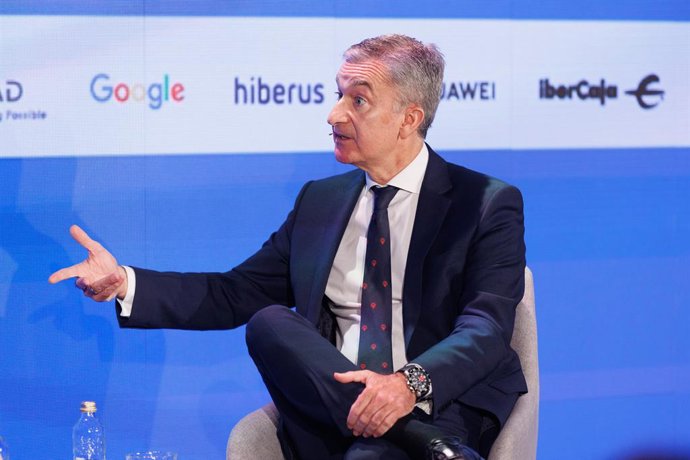 Archivo - El CEO de Ibercaja, Víctor Iglesias, interviene durante la segunda jornada de la celebración del 45 aniversario del diario económico Cinco Días, en el Teatro Real, a 13 de junio de 2023, en Madrid (España). 