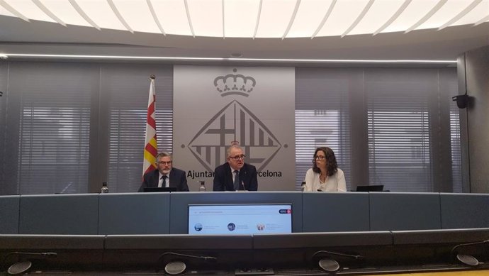 El teniente de alcalde de Economia de Barcelona, Jordi Valls, presenta la nueva propuesta de Presupuesto en rueda de prensa.