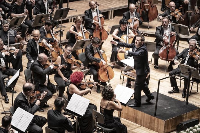 Archivo - La OV ofrece en el Palau un recital "colorista" con el concierto de clarinete y quinteto de percusión de Alamá