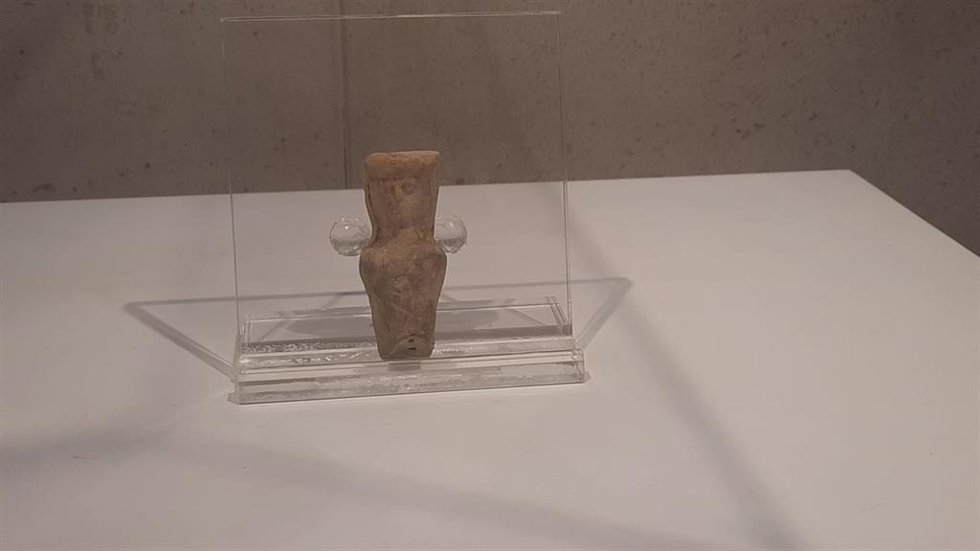 Imagen del silbato turdetano ya en el Museo de Huelva.