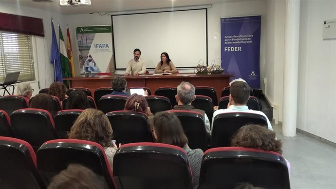 Presentación de los nuevos proyectos de investigación en el Ifapa de La Mojonera (Almería)