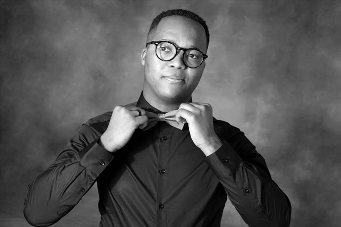 El tenor sudafricano Levy Sekgapane