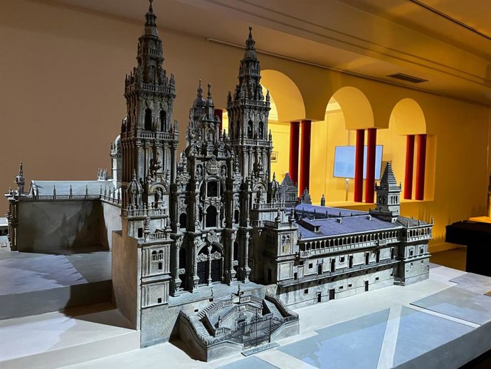 Maqueta de la Catedral de Santiago en el Museo Tiflológico de la Once (Madrid).