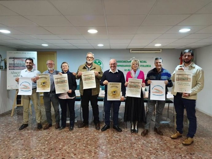 La Mesa en Defensa del Ferrocarril presenta las actividades de su octavo aniversario.