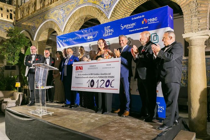 Celebración de una gala benéfica de BNI en Córdoba.