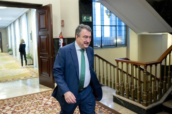 Archivo - El portavoz del PNV en el Congreso, Aitor Esteban  