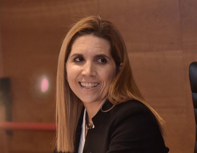 Nuria Oliver, experta internacional en IA galardonada con el IV Premio Hipàtia.