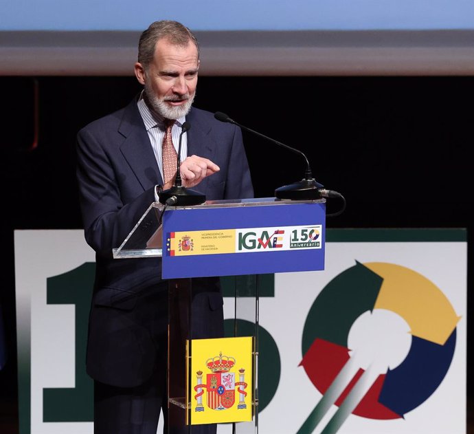 El Rey Felipe VI preside la inauguración del 150º aniversario de la Intervención General de la Administración del Estado (IGAE), en el Museo Nacional Centro de Arte Reina Sofía, a 16 de febrero de 2024, en Madrid (España). Felipe VI ha presidido hoy el ac