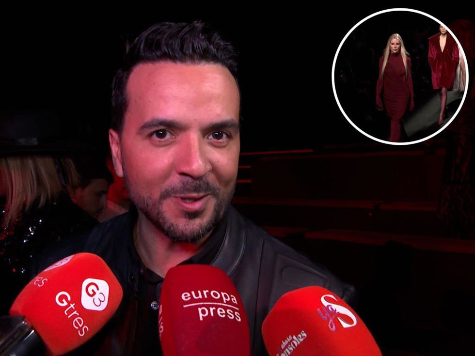 Luis Fonsi no se ha perdido el desfile de Fernando Claro en la Pasarela Cibeles, donde ha desfilado su mujer Águeda López