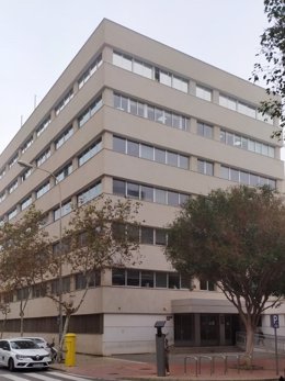 Archivo - Edificio de Nuevos Ministerios, sede administrativa de varias delegaciones territoriales de la Junta de Andalucía en Almería.