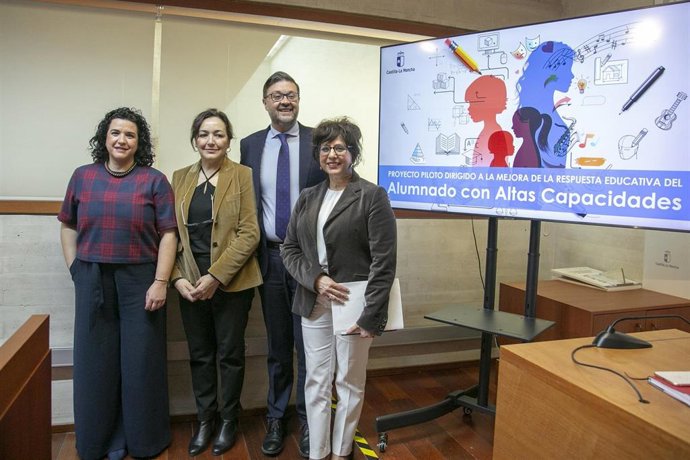 Presentación del proyecto piloto para detectar alumnos con altas capacidades en C-LM