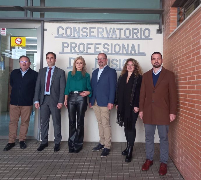 Visita de la consejera de Desarrollo Educativo y Formación Profesional, Patricia del Pozo, al Conservatorio Profesional Javier Perianes de Huelva.