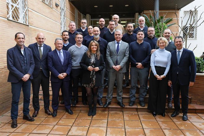 El Ayuntamiento implanta un nuevo servicio en Lipasam con un 40% más de efectivos y una oficina ciudadana.