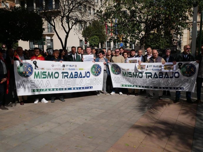 Imagen de la concentración celebrada a las puertas de la Delegación del Gobierno