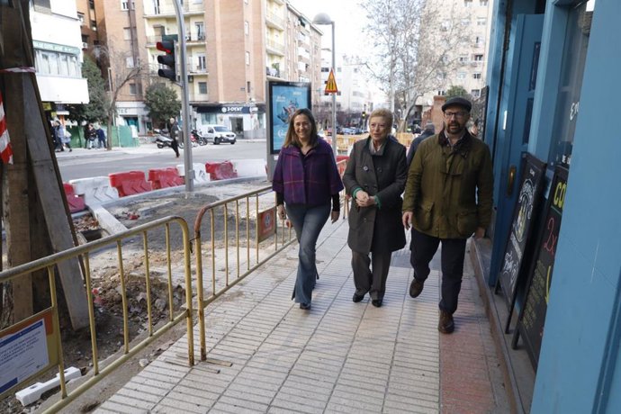 La delegada de Obras y Equipamientos, Paloma García Romero, acompañada de la concejala de Chamartín, Yolanda Estrada