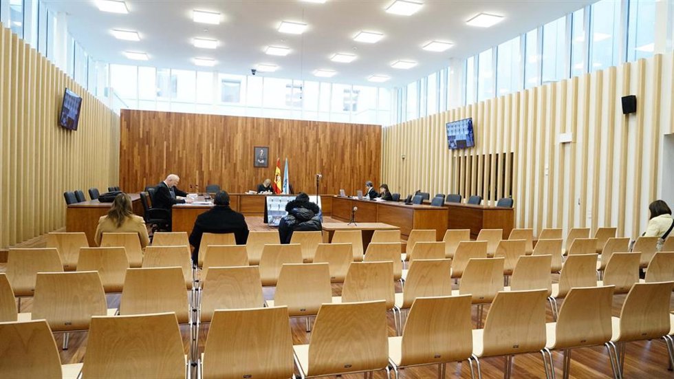 Archivo - Una sala celebrando un juicio
