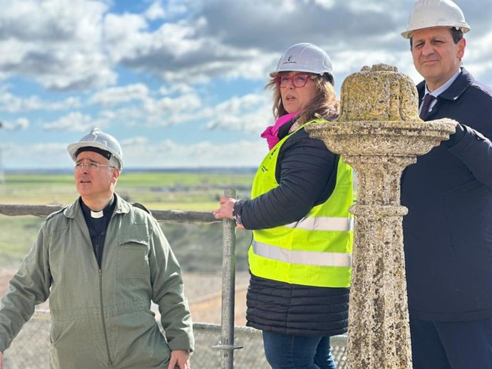 El Gobierno Regional Trabajará Con Otras Instituciones Para Encontrar Una Solución A La Obra De Reparación De La Cubierta De La Iglesia Parroquial De Yepes