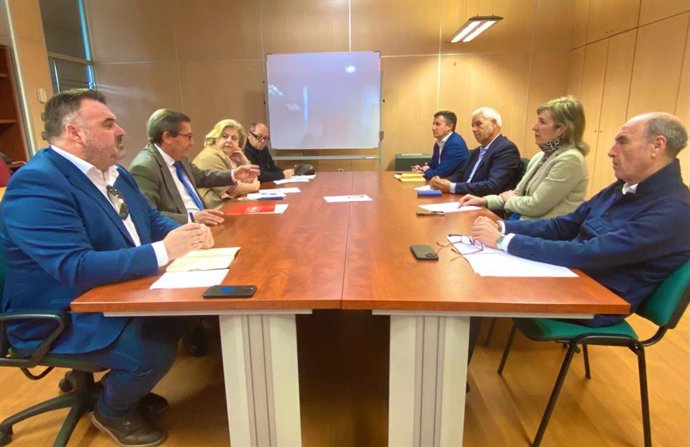 Reunión del PSOE con representantes del sector primario de Granada