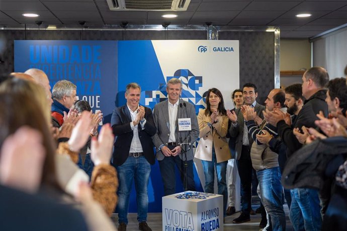 Alfonso Rueda participa en un acto político en Pontevedra.