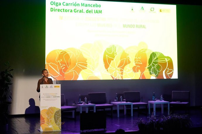 La directora del Instituto Andaluz de la Mujer (IAM), Olga Carrión, en el encuentro.