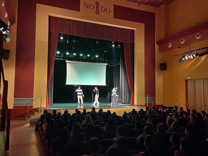 Espectáculo Road Show de carácter formativo con el objetivo de prevenir accidentes de tráfico.