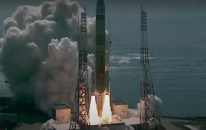 Archivo - Despegue del H3 número 1.