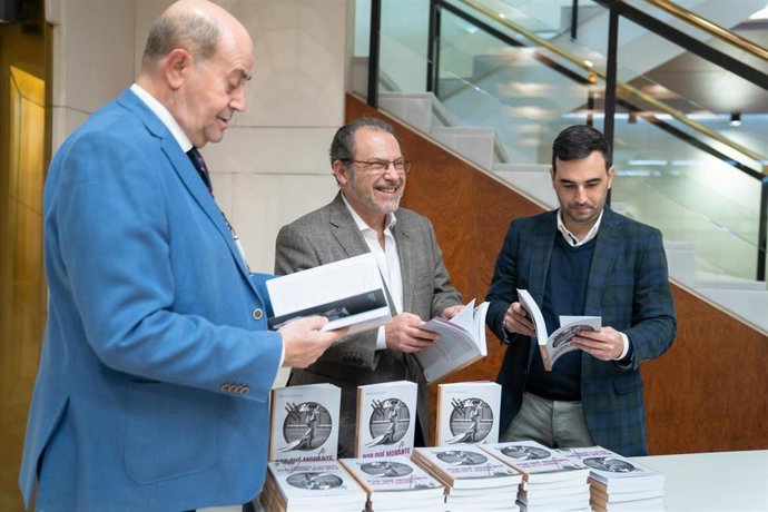 La Diputación de Almería acoge la presentación del libro 'Por qué Morante (Antes y ahora)' de Paco Aguado.