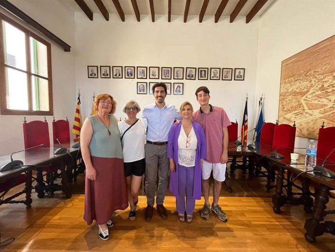 Grupo municipal Endavant, formado por socialistas, MÉS e independientes.