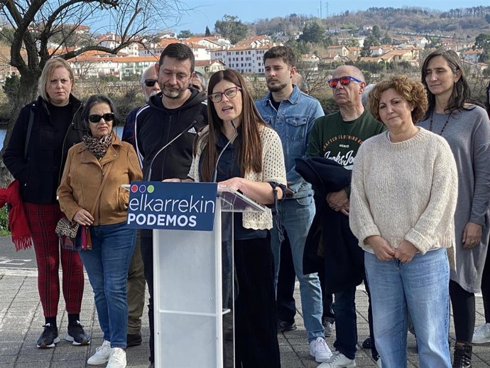 Acto de Elkarrekin Podemos en Irun