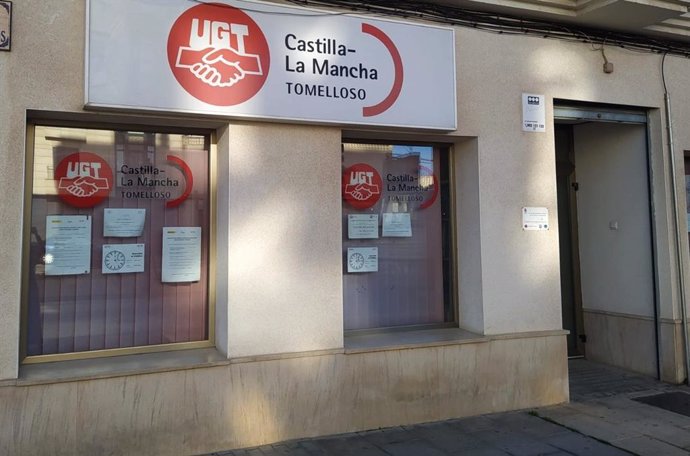 UGT reabre su sede comarcal en Tomelloso.
