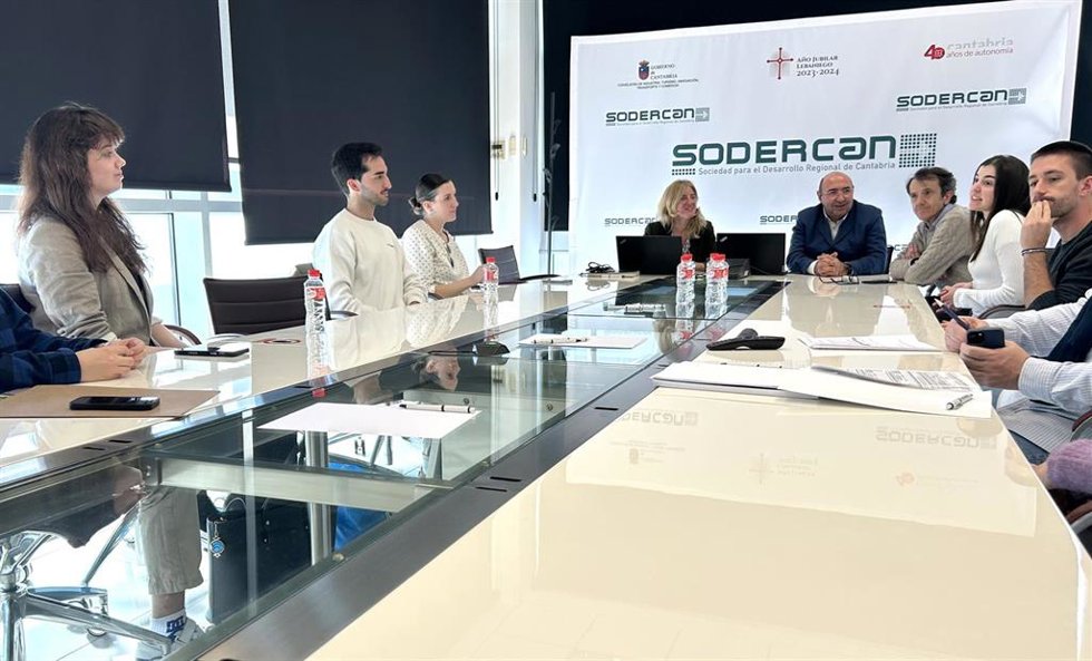 Reunión de la red de becarios ICEX de SODERCAN
