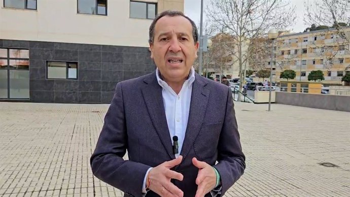 El portavoz del PSOE de Inclusión Social, José Luis Ruiz Espejo