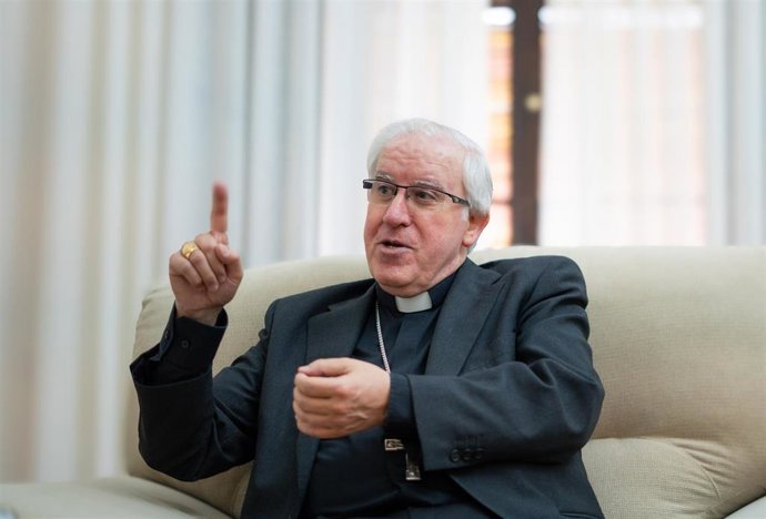 El arzobispo de Sevilla, José Ángel Saiz Meneses