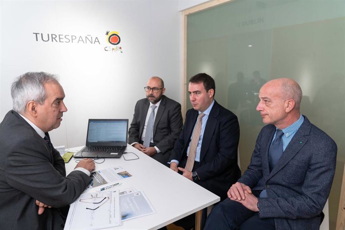 El destino 'Costa de Almería' se muestra en una feria de turismo alemana.