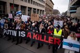 Foto: Rusia.- Las Pussy Riot y cientos de personas recuerdan a Navalni en Berlín