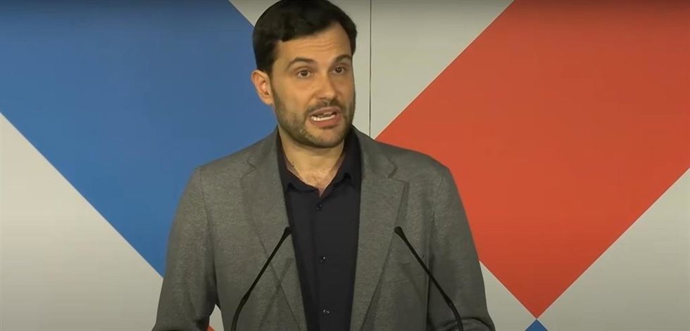 El portavoz de Sumar Galicia, Paulo Carlos López, en la noche electoral del 18 de febrero