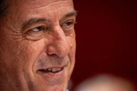 Besteiro, el 'Messi' que no salva al PSdeG de sus peores resultados pese al respaldo de Sánchez