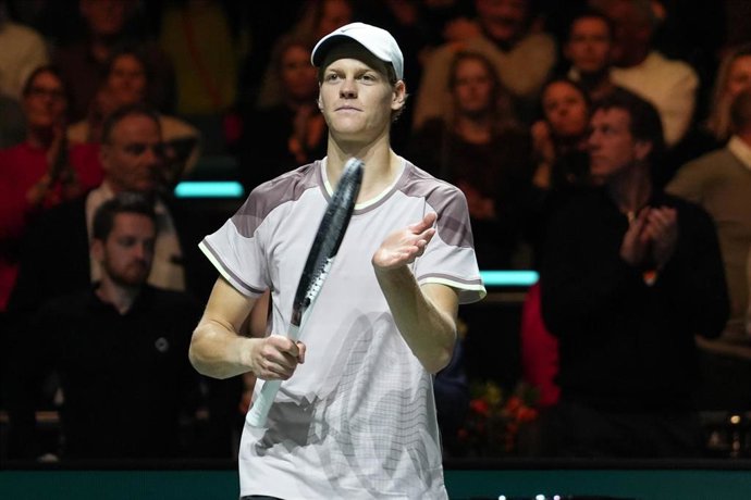 El tenista italiano Jannik Sinner celebra un triunfo en el torneo de Rotterdam de 2024