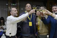 Jácome ve "absolutamente histórico" que DO entre en el Parlamento gallego