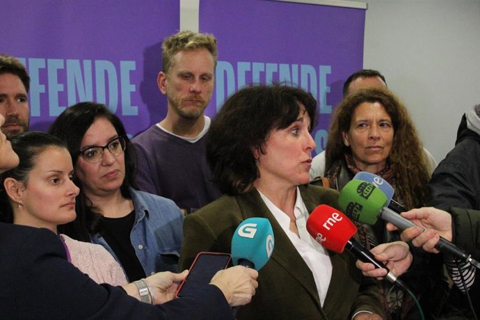 La candidata de Podemos a la Xunta, Isabel Faraldo, comparece avanzado el escrutinio del 18F.