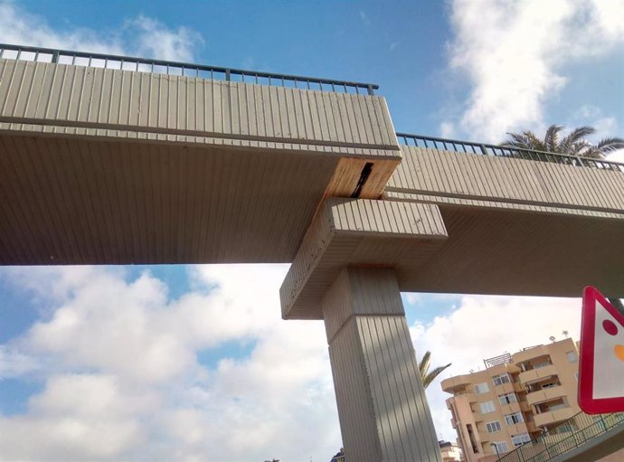 Puente para peatones avenida de la Paz, Ibiza